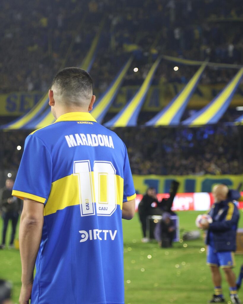 Juan Román Riquelme tuvo su homenaje en la Bombonera